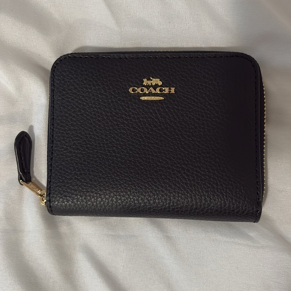 Coach Black Leather Zip-Around Compact Wallet like New